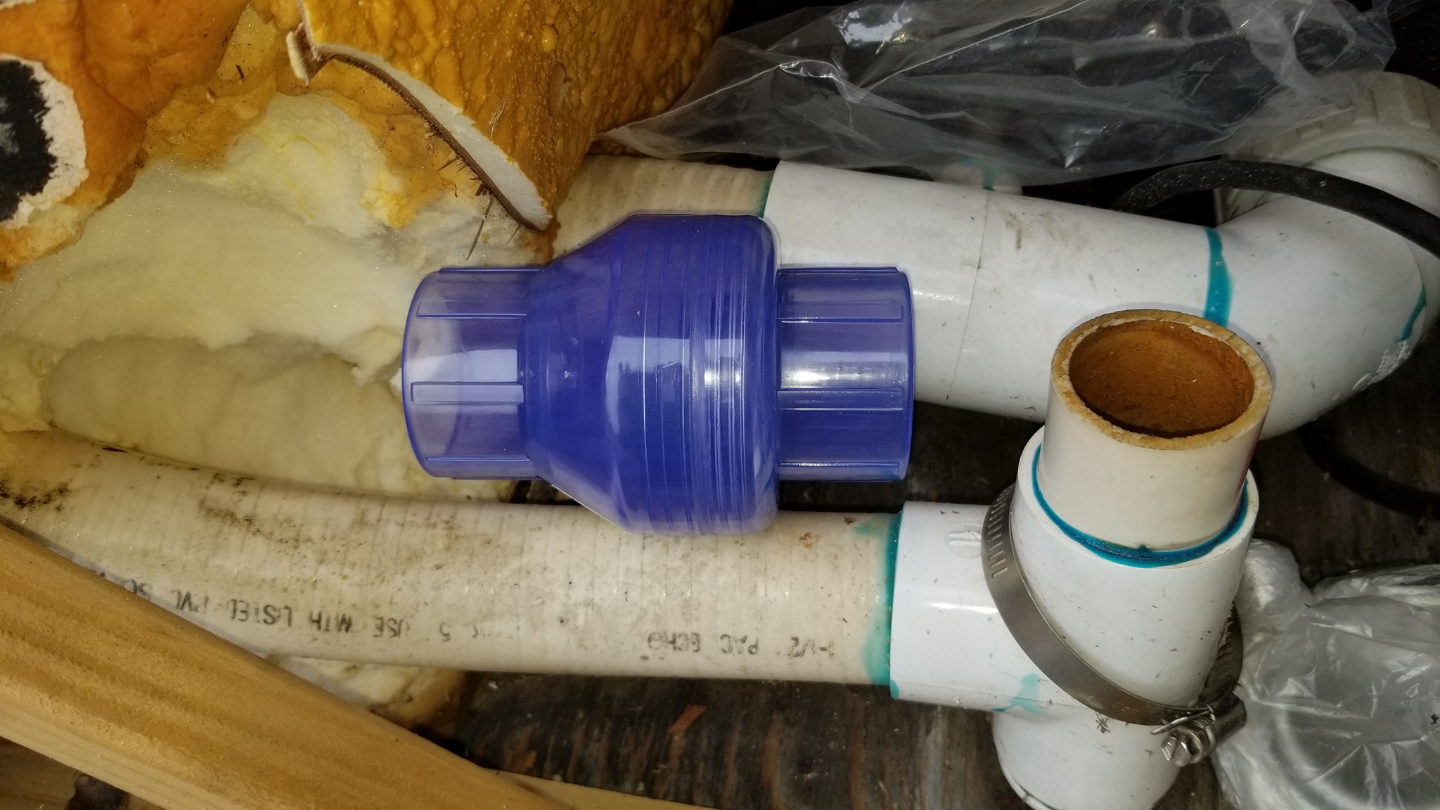 One-way check valve for the hot tub air blower